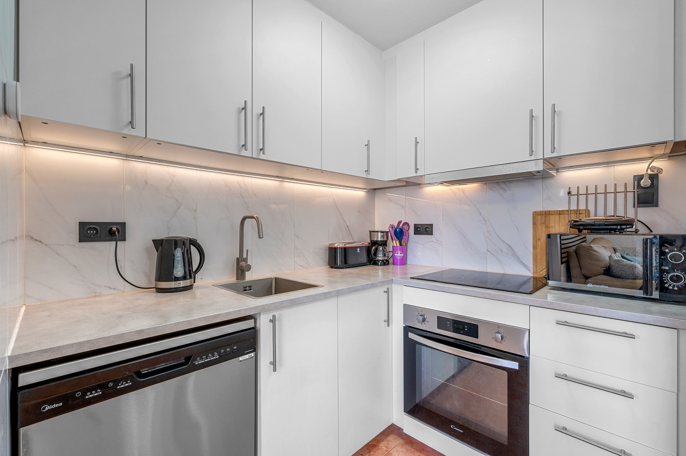 3 Bed, 2 Bath, ApartmentFor Sale, Torrevieja, Alicante 3 Bed, 2 Bath, ApartmentFor Sale, Torrevieja, Alicante