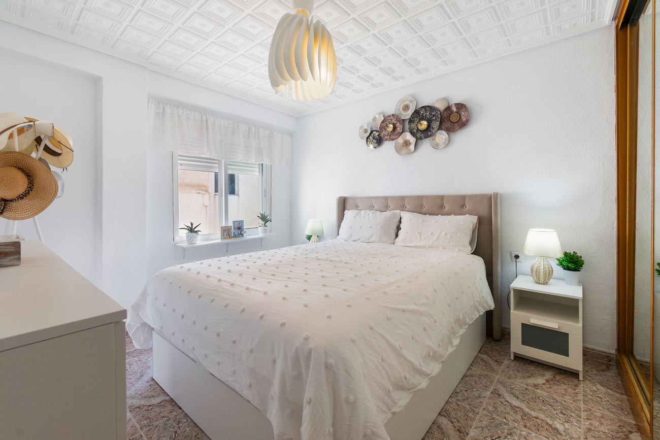 3 Bed, 1 Bath, ApartmentFor Sale, Torrevieja, Alicante