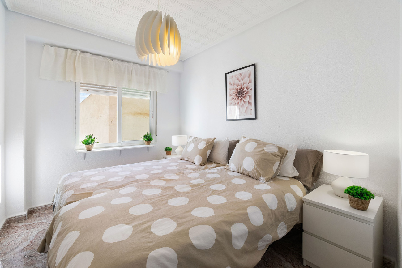 3 Bed, 1 Bath, ApartmentFor Sale, Torrevieja, Alicante