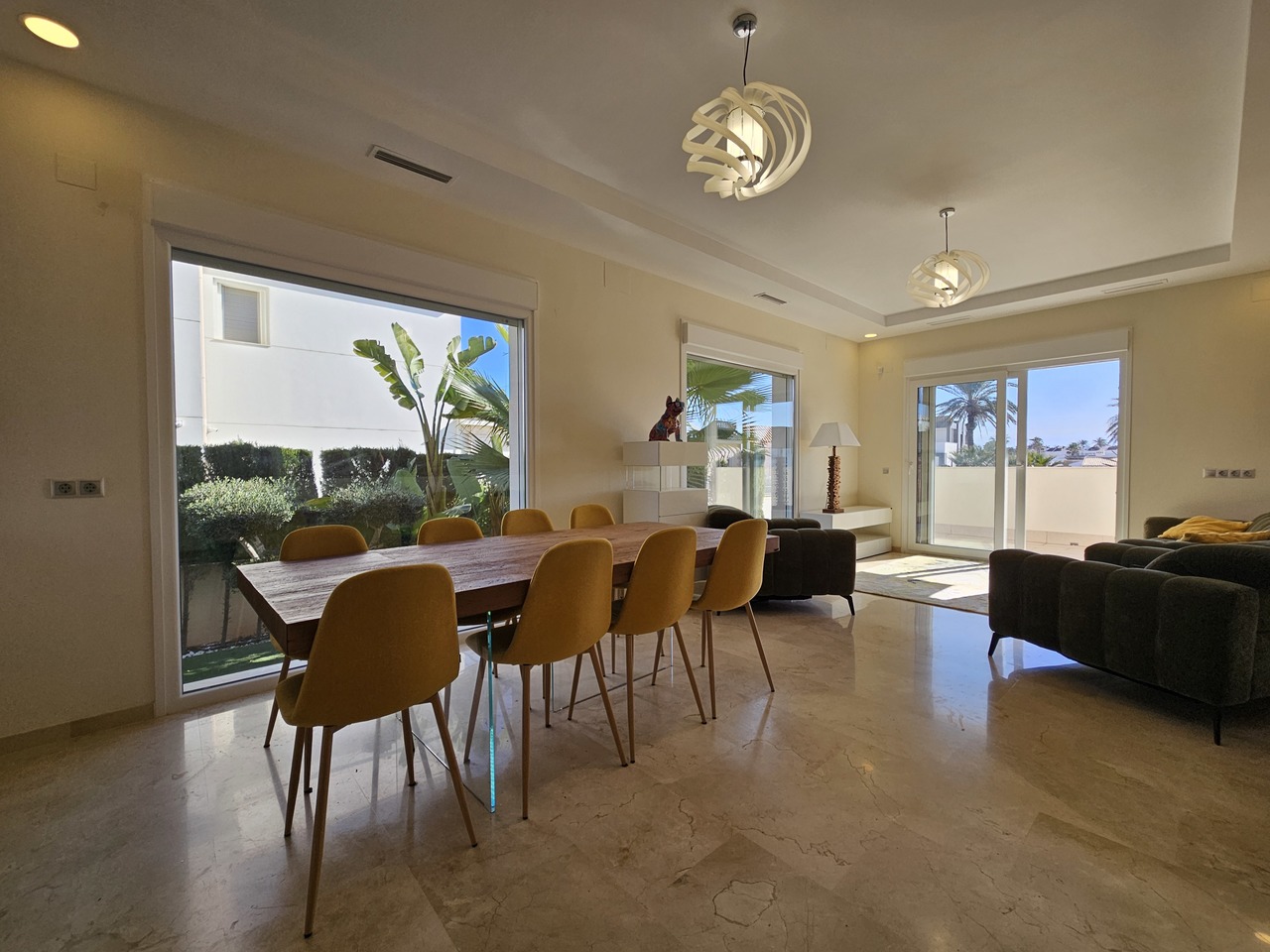 5 Bed, 4 Bath, HouseFor Sale, La Zenia, Alicante