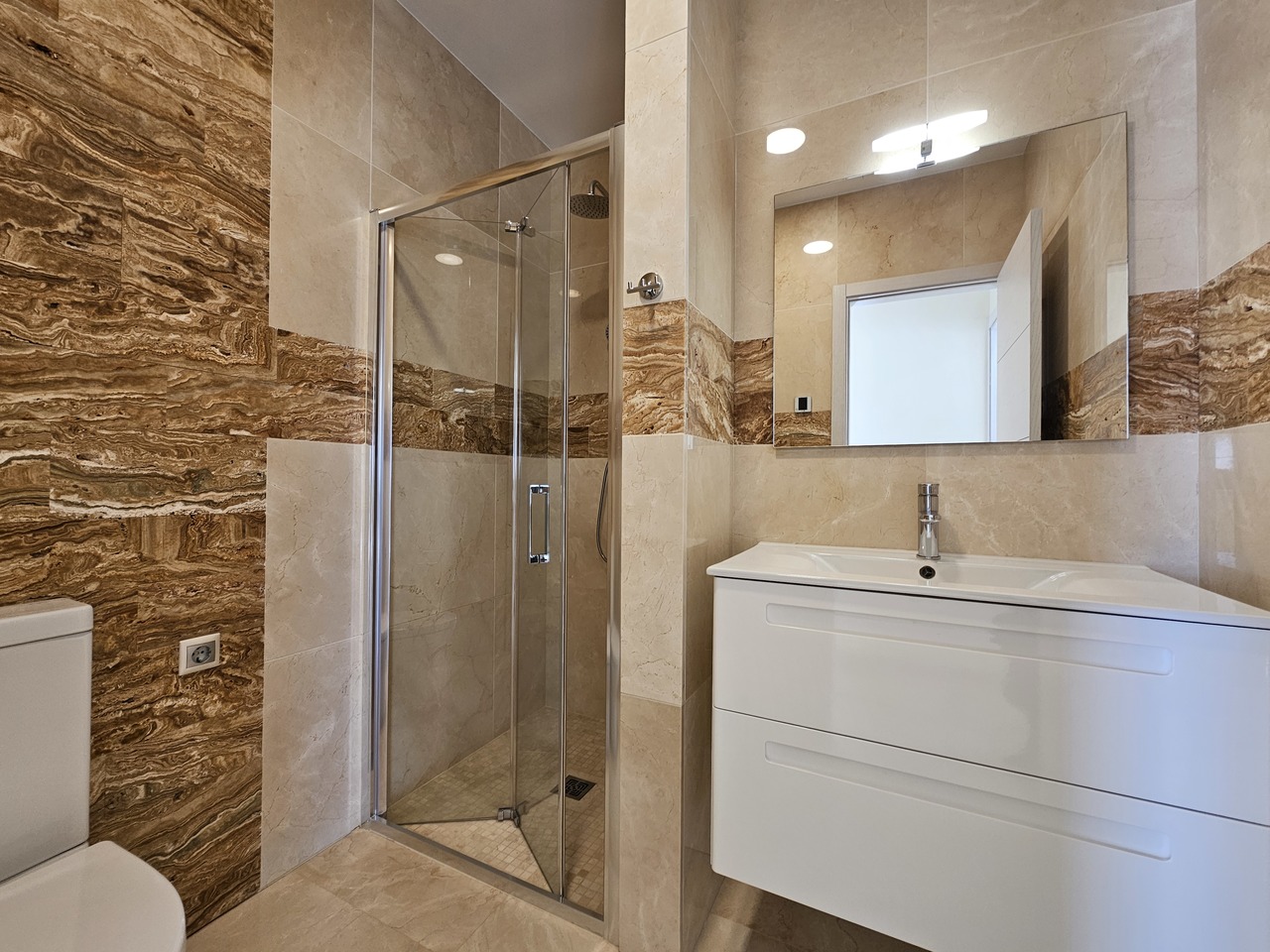 5 Bed, 4 Bath, HouseFor Sale, La Zenia, Alicante