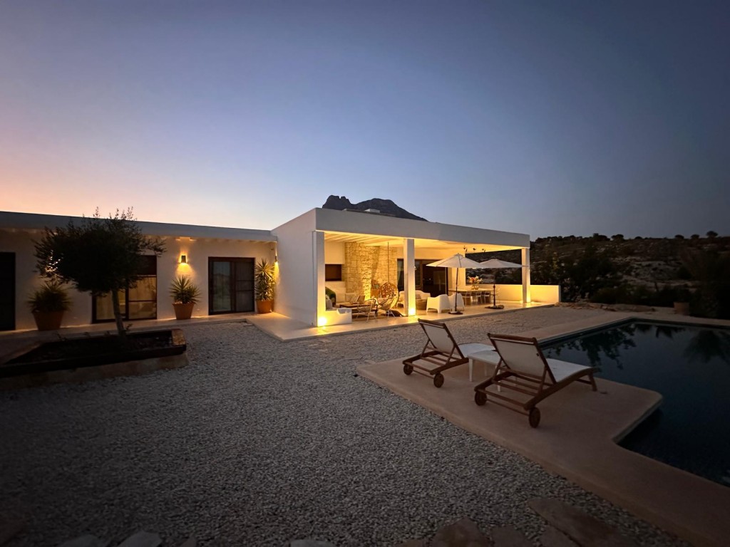 4 Bed, 3 Bath, HouseFor Sale, Finestrat, Alicante