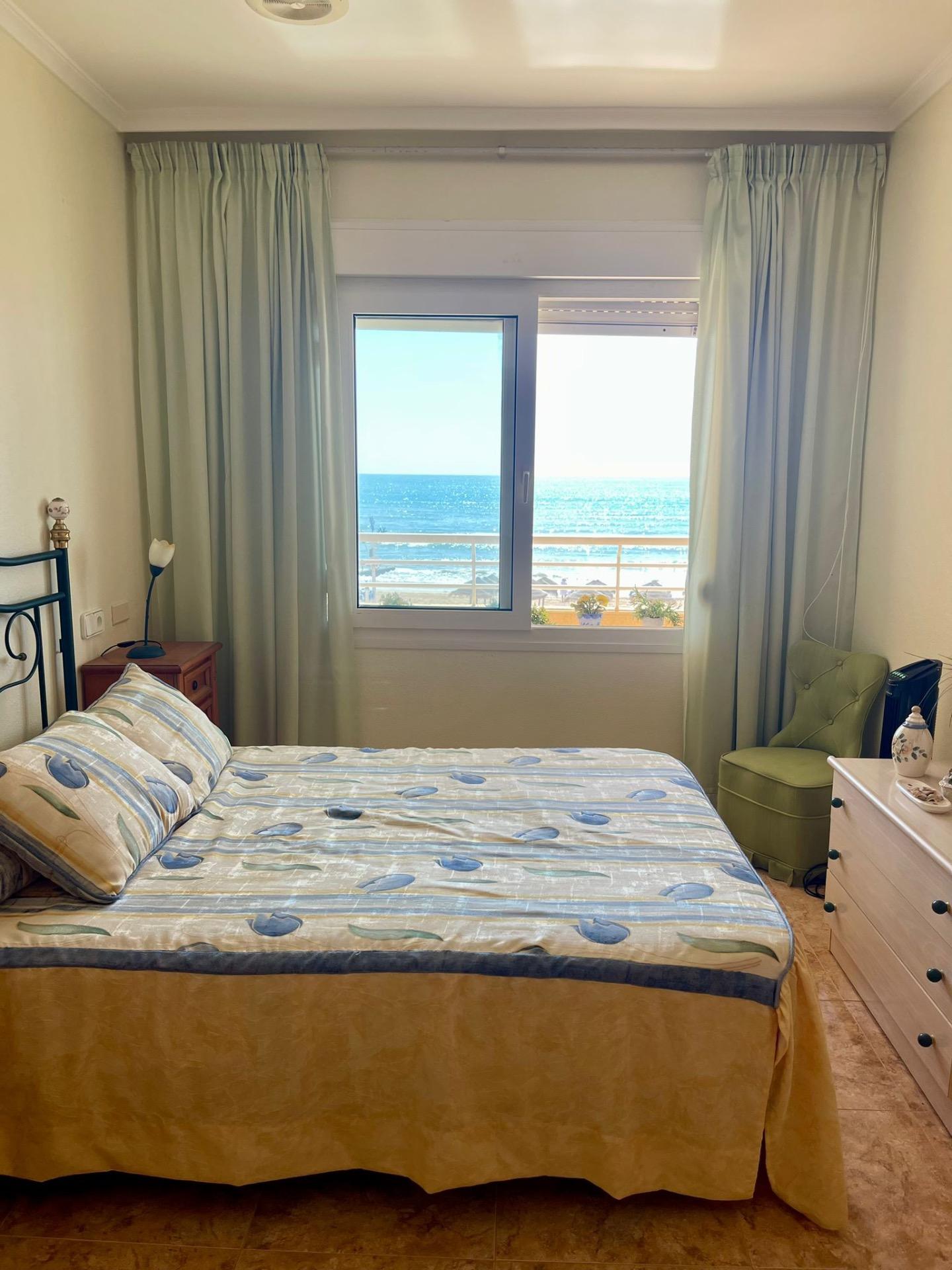 3 Bed, 2 Bath, ApartmentFor Sale, Torrevieja, Alicante