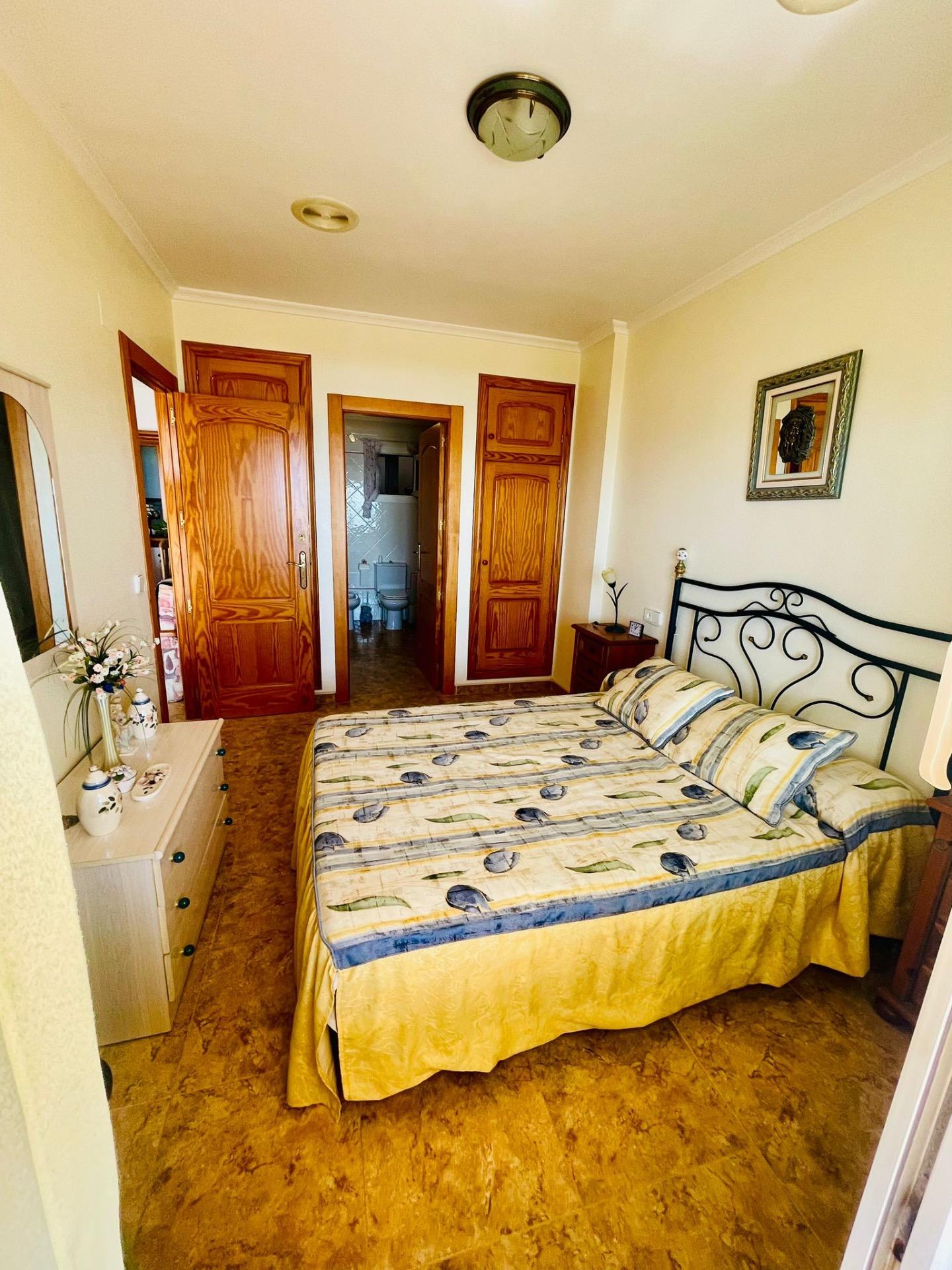 3 Bed, 2 Bath, ApartmentFor Sale, Torrevieja, Alicante