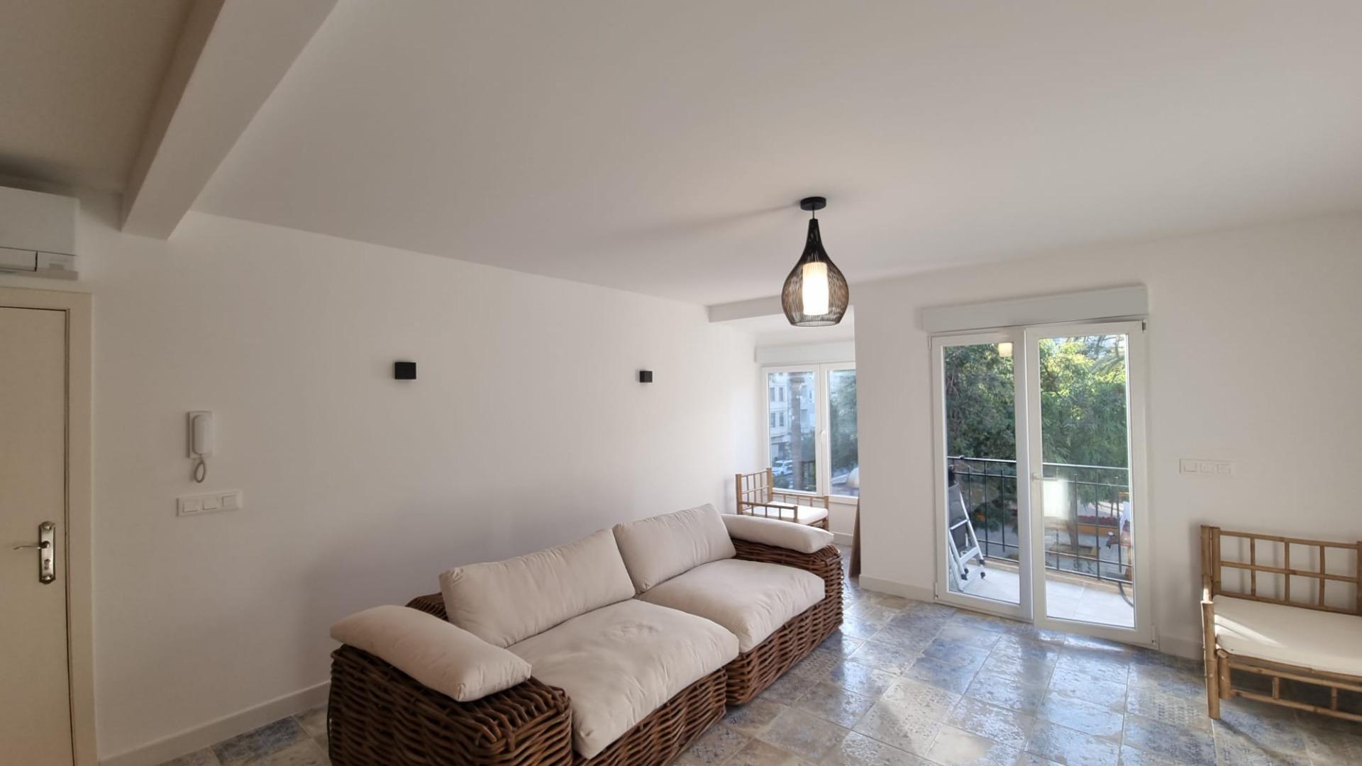 2 Bed, 1 Bath, ApartmentFor Sale, Torrevieja, Alicante