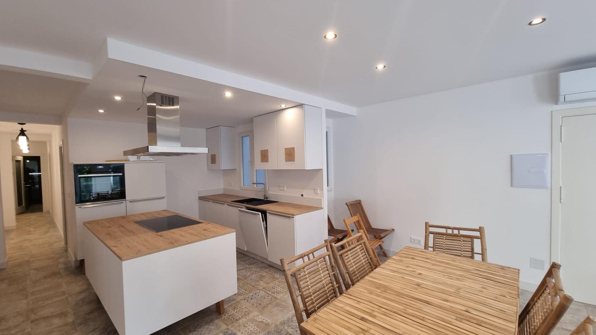 2 Bed, 1 Bath, ApartmentFor Sale, Torrevieja, Alicante