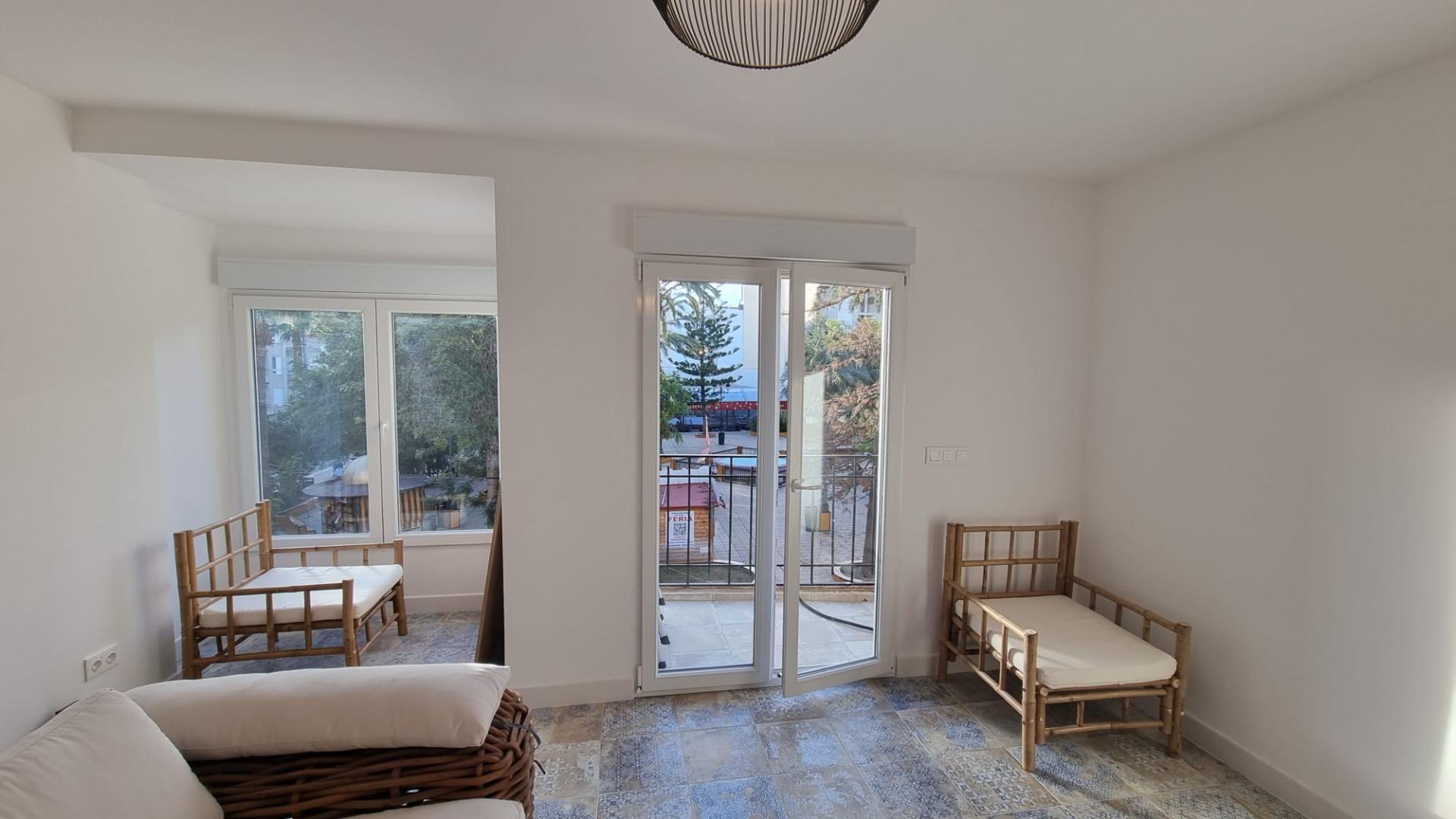 2 Bed, 1 Bath, ApartmentFor Sale, Torrevieja, Alicante