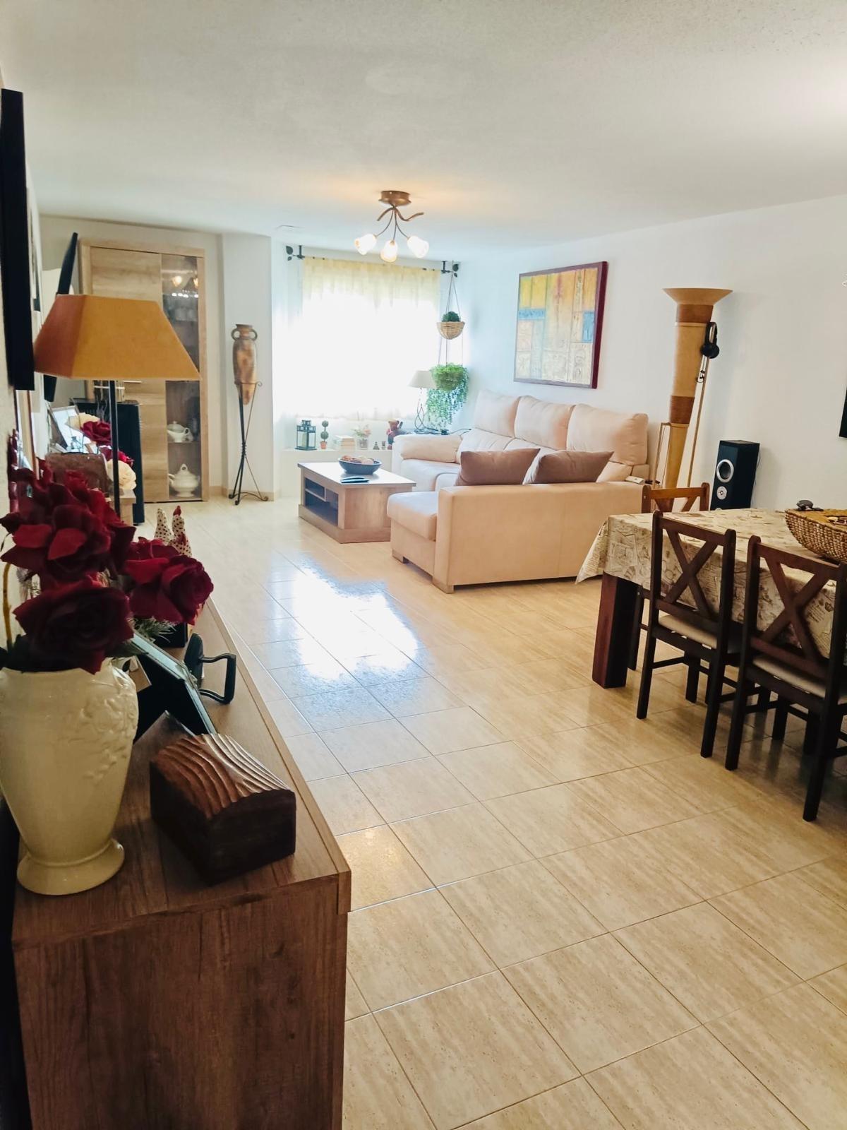 3 Bed, 2 Bath, ApartmentFor Sale, Torrevieja, Alicante