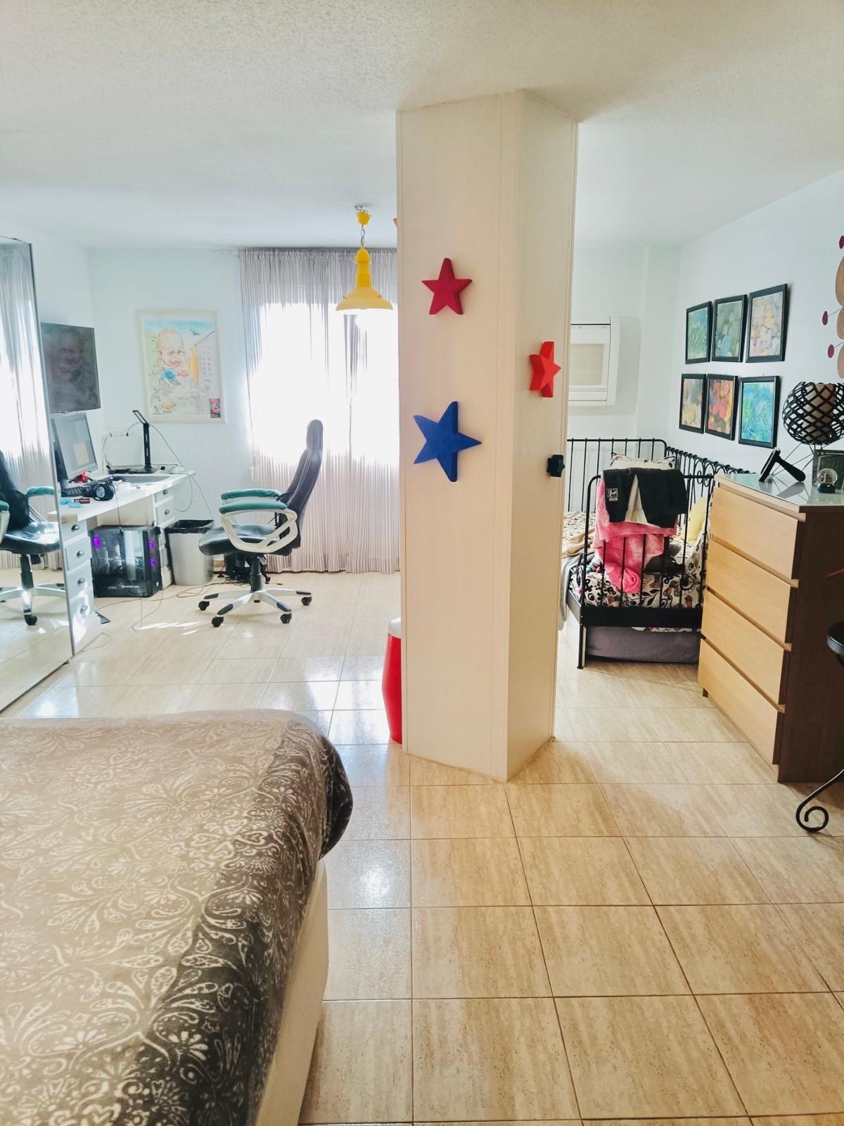 3 Bed, 2 Bath, ApartmentFor Sale, Torrevieja, Alicante
