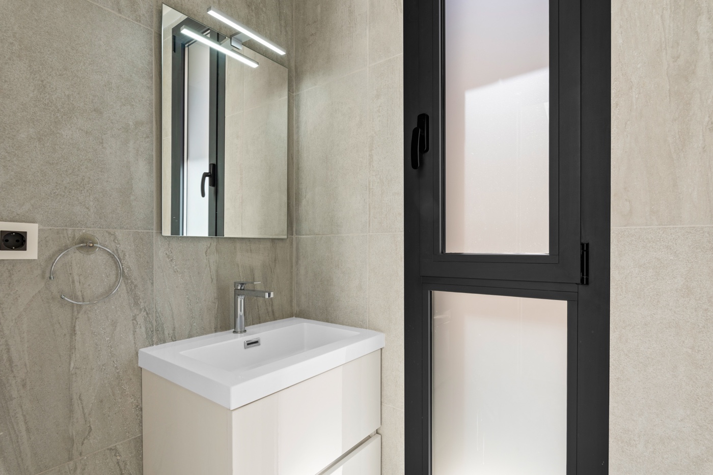 5 Bed, 4 Bath, HouseFor Sale, San Miguel de Salinas, Alicante