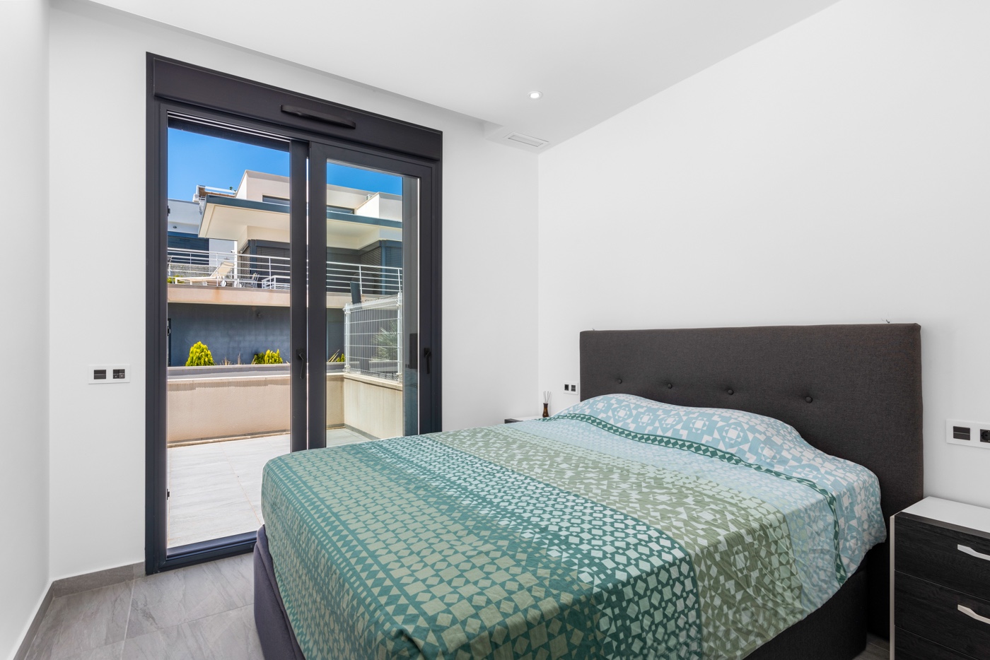 5 Bed, 4 Bath, HouseFor Sale, San Miguel de Salinas, Alicante