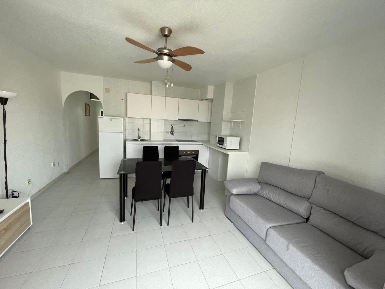 2 Bed, 1 Bath, ApartmentFor Sale, Torrevieja, Alicante