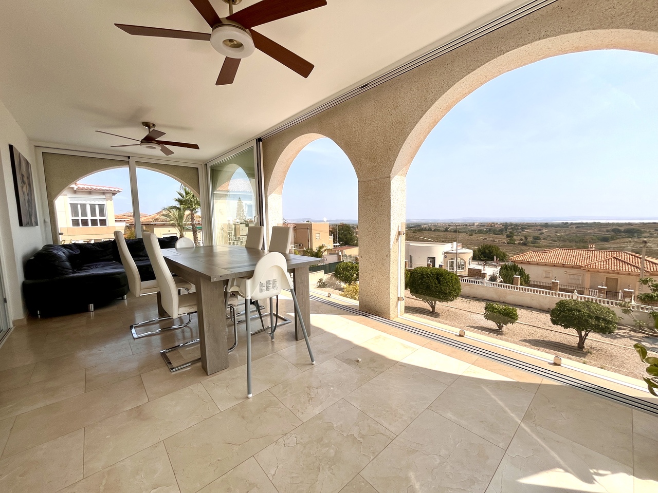 5 Bed, 3 Bath, HouseFor Sale, San Miguel de Salinas, Alicante