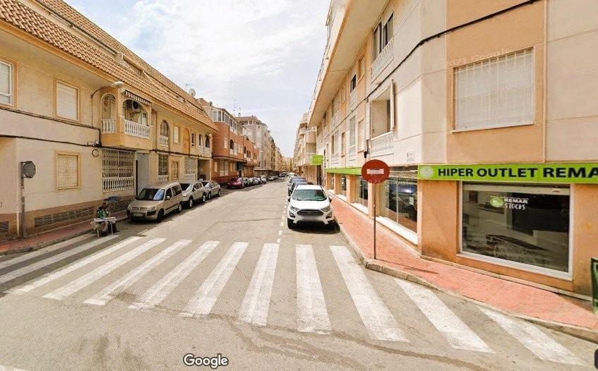 2 Bed, 1 Bath, ApartmentFor Sale, Torrevieja, Alicante 2 Bed, 1 Bath, ApartmentFor Sale, Torrevieja, Alicante