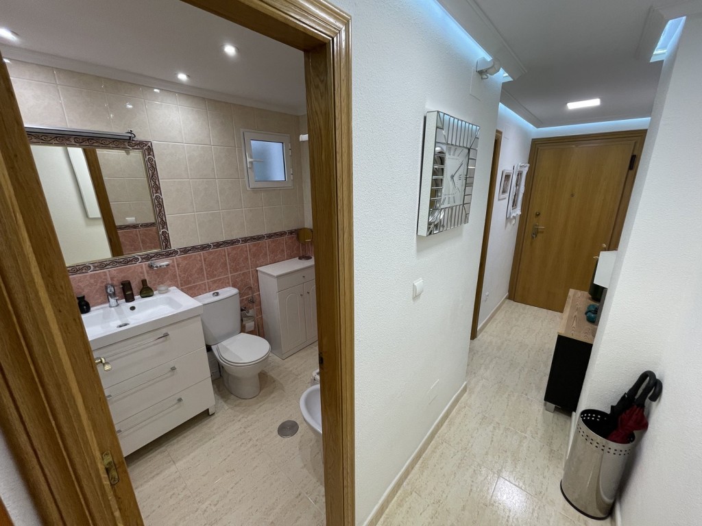 2 Bed, 1 Bath, ApartmentFor Sale, Torrevieja, Alicante