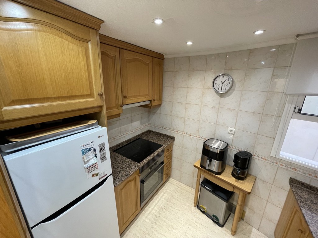 2 Bed, 1 Bath, ApartmentFor Sale, Torrevieja, Alicante