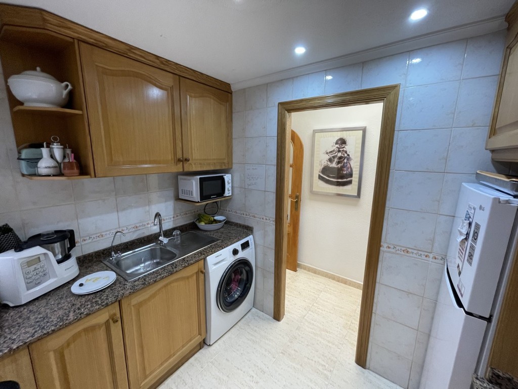 2 Bed, 1 Bath, ApartmentFor Sale, Torrevieja, Alicante