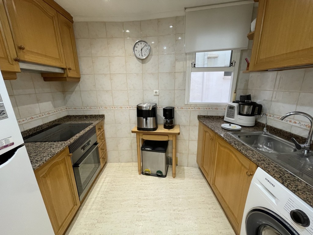 2 Bed, 1 Bath, ApartmentFor Sale, Torrevieja, Alicante