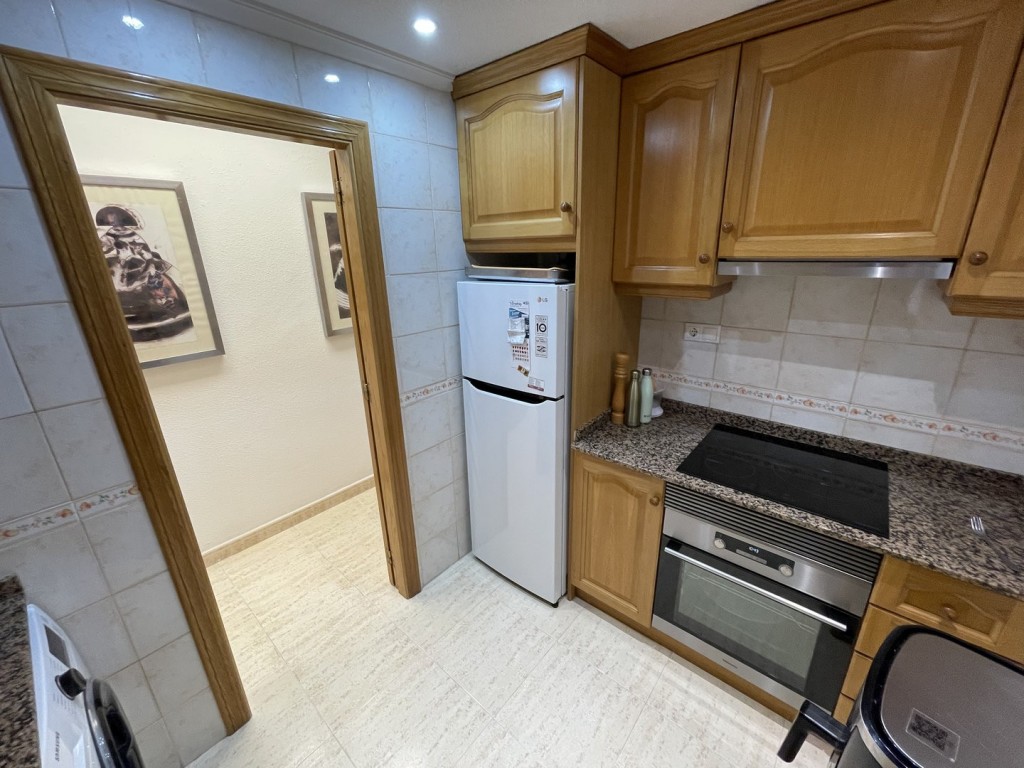 2 Bed, 1 Bath, ApartmentFor Sale, Torrevieja, Alicante