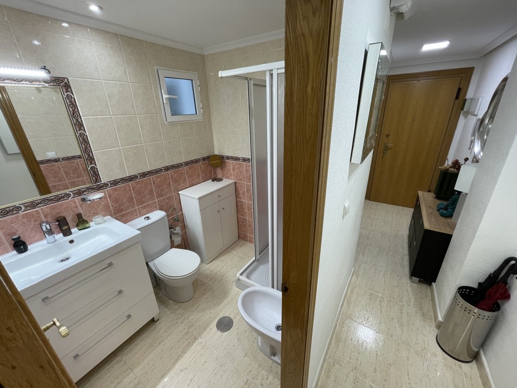 2 Bed, 1 Bath, ApartmentFor Sale, Torrevieja, Alicante