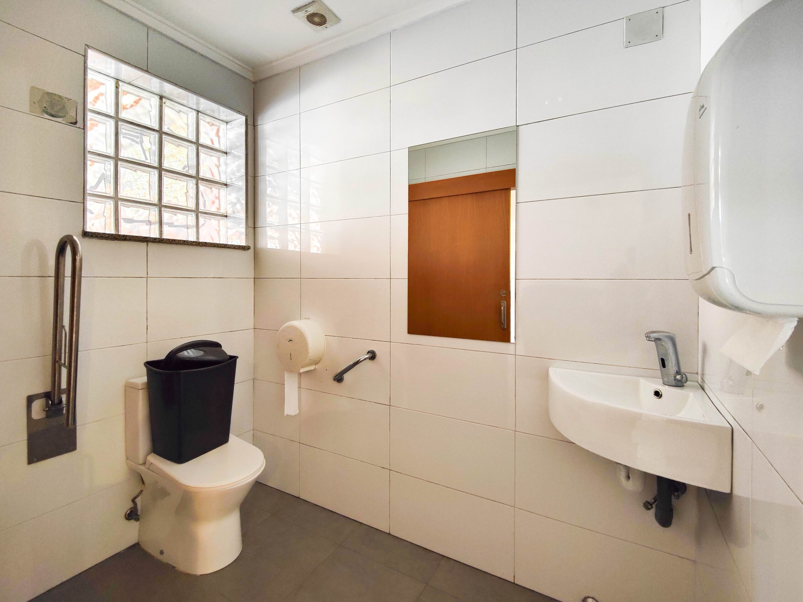 6 Bed, 3 Bath, ApartmentFor Sale, Torrevieja, Alicante