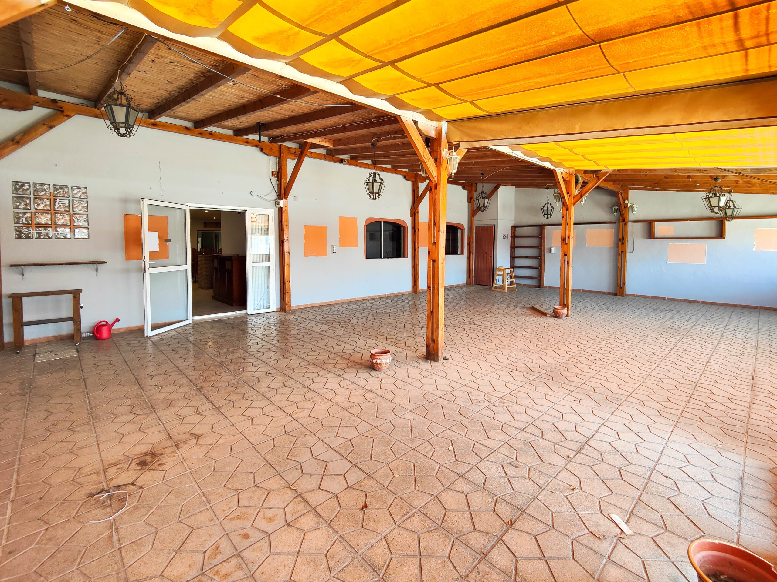 6 Bed, 3 Bath, ApartmentFor Sale, Torrevieja, Alicante