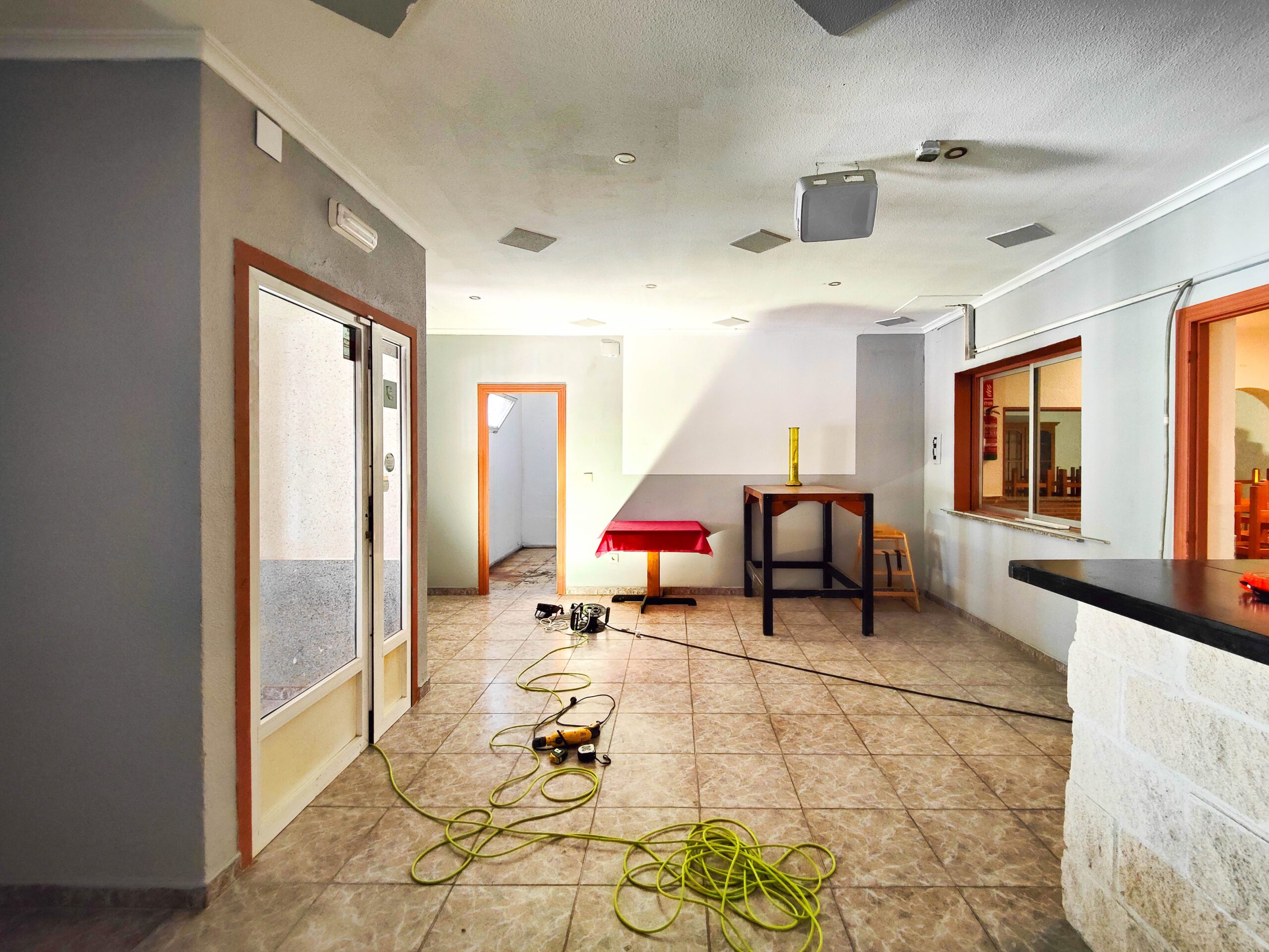 6 Bed, 3 Bath, ApartmentFor Sale, Torrevieja, Alicante