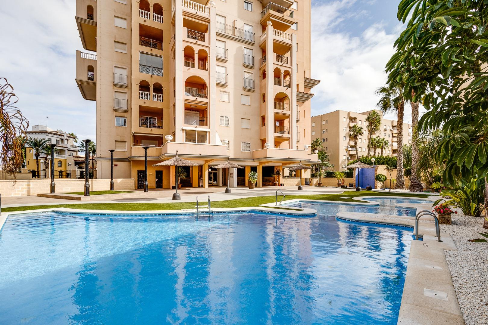 2 Bed, 1 Bath, ApartmentFor Sale, Torrevieja, Alicante 2 Bed, 1 Bath, ApartmentFor Sale, Torrevieja, Alicante