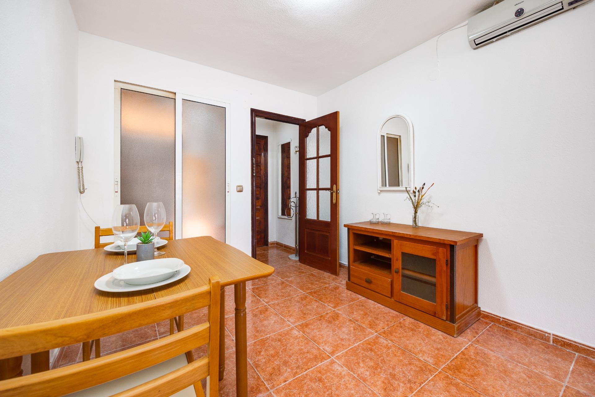 2 Bed, 1 Bath, ApartmentFor Sale, Torrevieja, Alicante 2 Bed, 1 Bath, ApartmentFor Sale, Torrevieja, Alicante