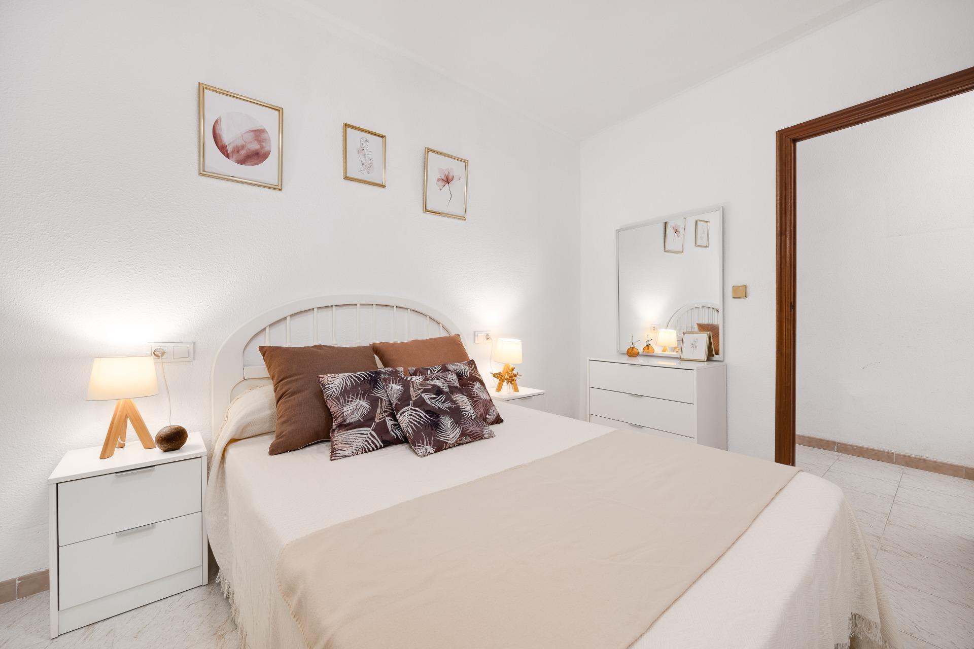 3 Bed, 2 Bath, ApartmentFor Sale, Torrevieja, Alicante 3 Bed, 2 Bath, ApartmentFor Sale, Torrevieja, Alicante