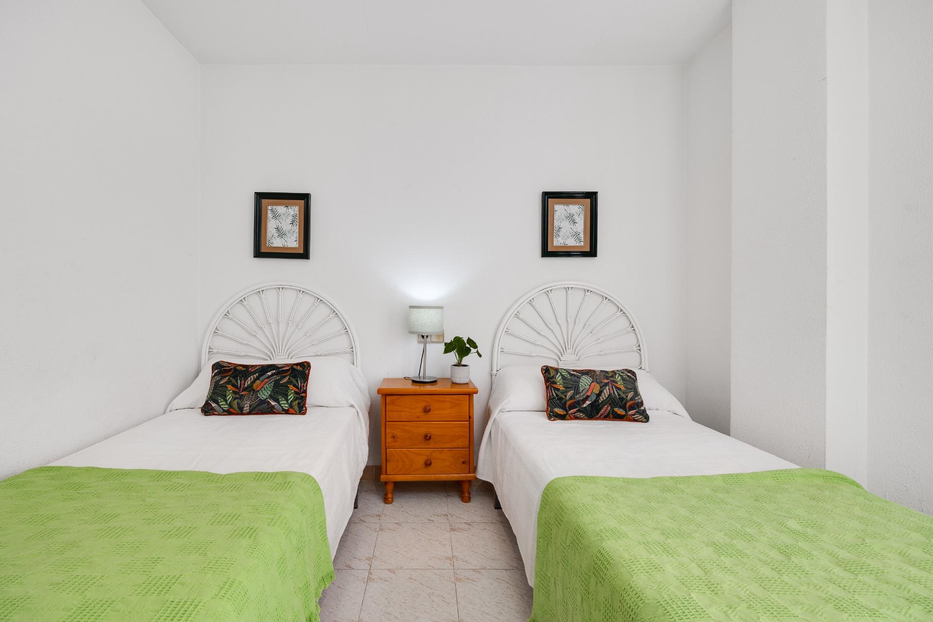 3 Bed, 2 Bath, ApartmentFor Sale, Torrevieja, Alicante 3 Bed, 2 Bath, ApartmentFor Sale, Torrevieja, Alicante