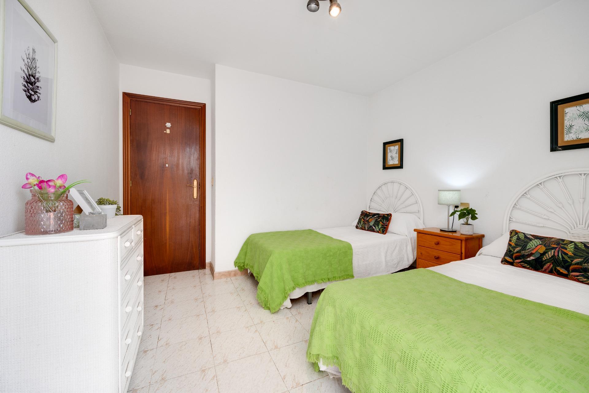 3 Bed, 2 Bath, ApartmentFor Sale, Torrevieja, Alicante 3 Bed, 2 Bath, ApartmentFor Sale, Torrevieja, Alicante