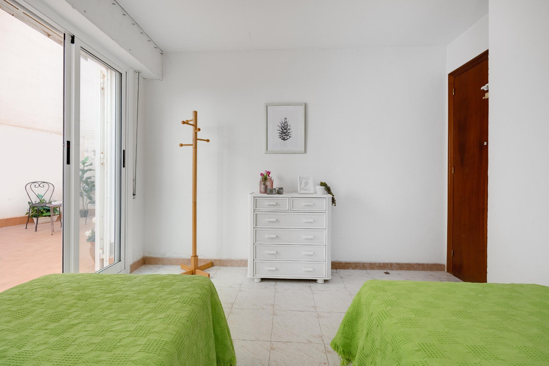 3 Bed, 2 Bath, ApartmentFor Sale, Torrevieja, Alicante 3 Bed, 2 Bath, ApartmentFor Sale, Torrevieja, Alicante