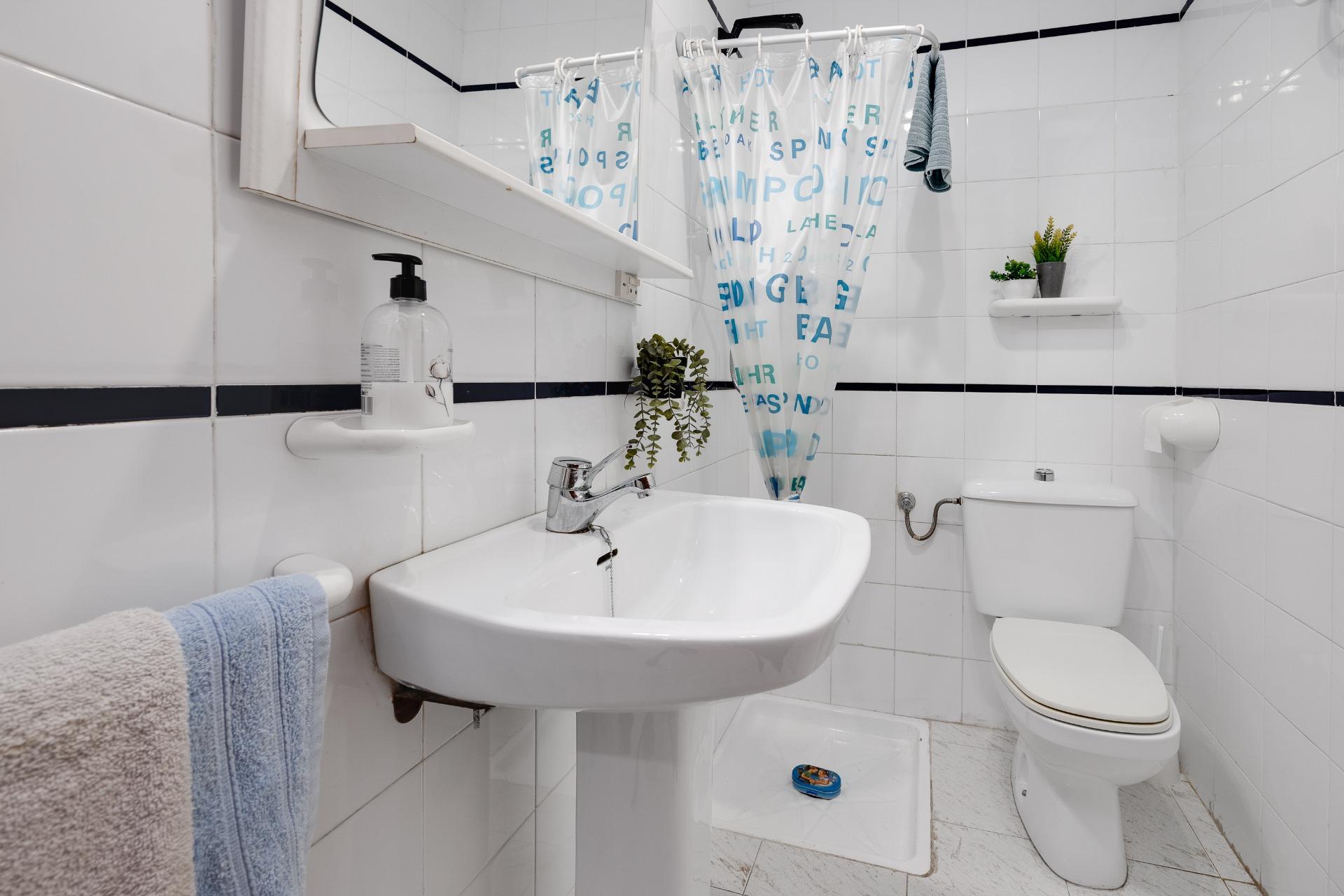 3 Bed, 2 Bath, ApartmentFor Sale, Torrevieja, Alicante 3 Bed, 2 Bath, ApartmentFor Sale, Torrevieja, Alicante