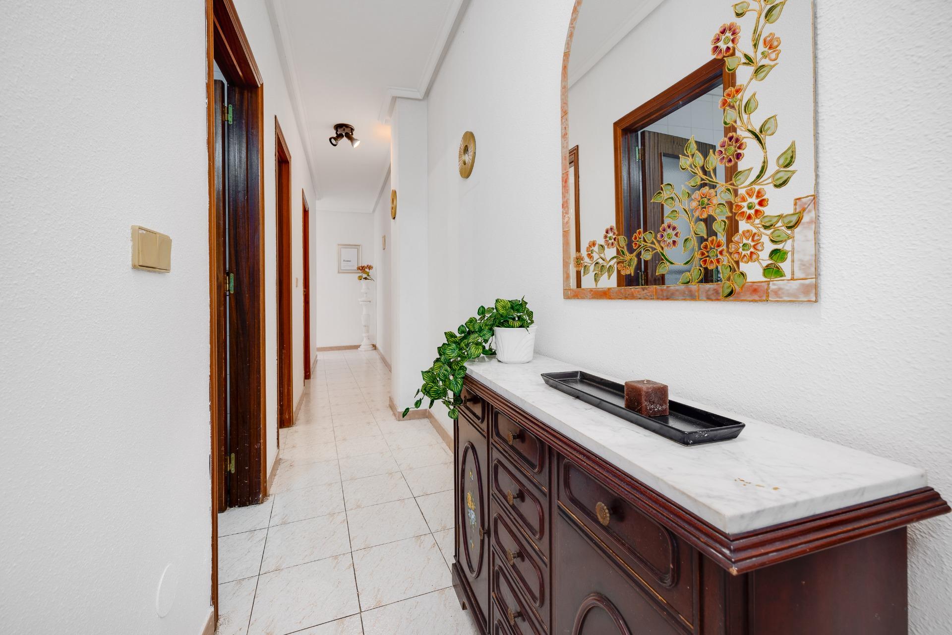 3 Bed, 2 Bath, ApartmentFor Sale, Torrevieja, Alicante 3 Bed, 2 Bath, ApartmentFor Sale, Torrevieja, Alicante