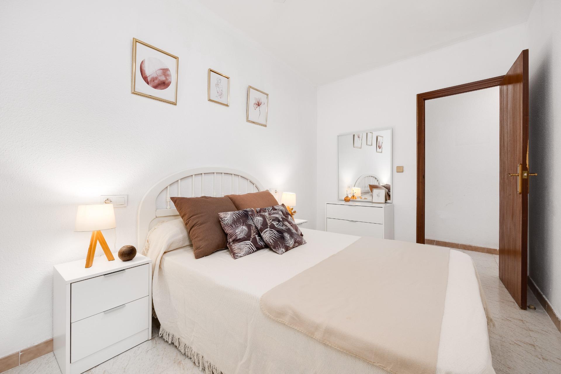 3 Bed, 2 Bath, ApartmentFor Sale, Torrevieja, Alicante 3 Bed, 2 Bath, ApartmentFor Sale, Torrevieja, Alicante