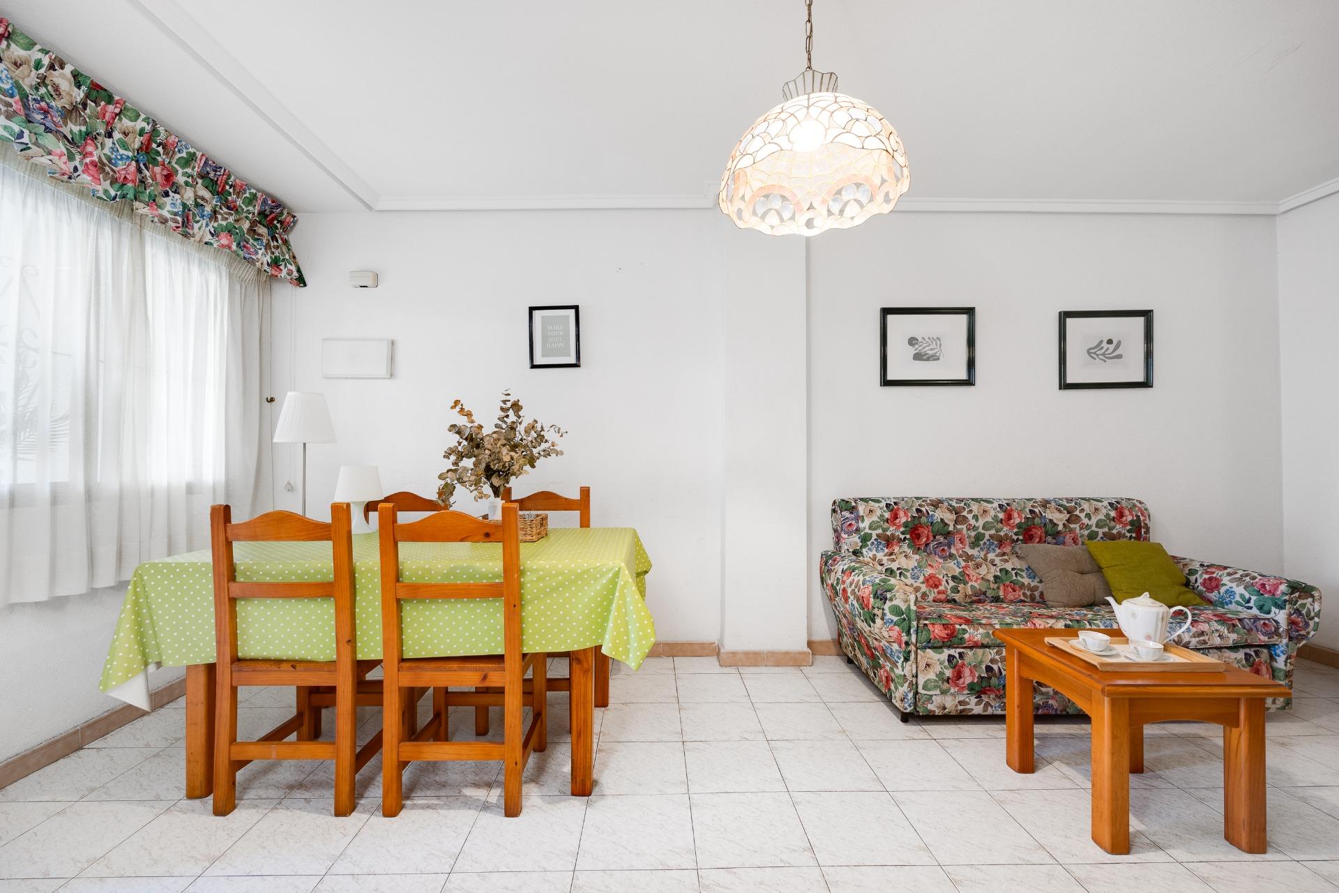 3 Bed, 2 Bath, ApartmentFor Sale, Torrevieja, Alicante 3 Bed, 2 Bath, ApartmentFor Sale, Torrevieja, Alicante