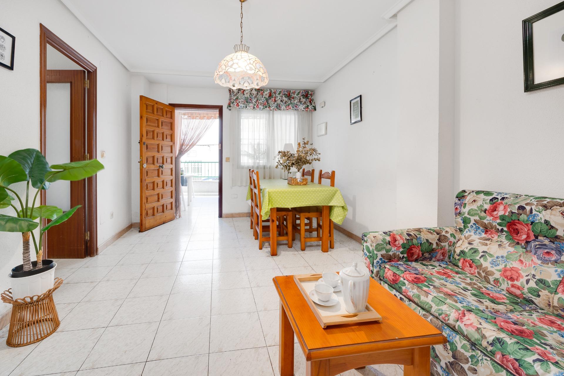 3 Bed, 2 Bath, ApartmentFor Sale, Torrevieja, Alicante 3 Bed, 2 Bath, ApartmentFor Sale, Torrevieja, Alicante