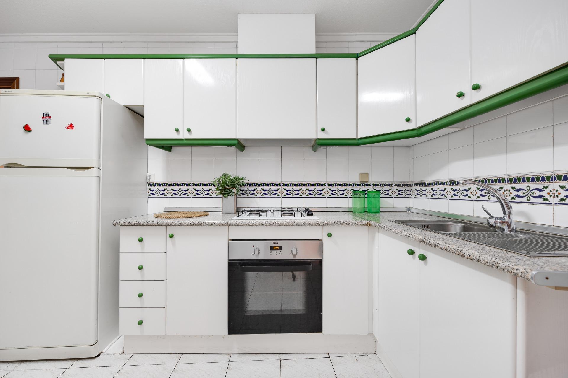 3 Bed, 2 Bath, ApartmentFor Sale, Torrevieja, Alicante 3 Bed, 2 Bath, ApartmentFor Sale, Torrevieja, Alicante