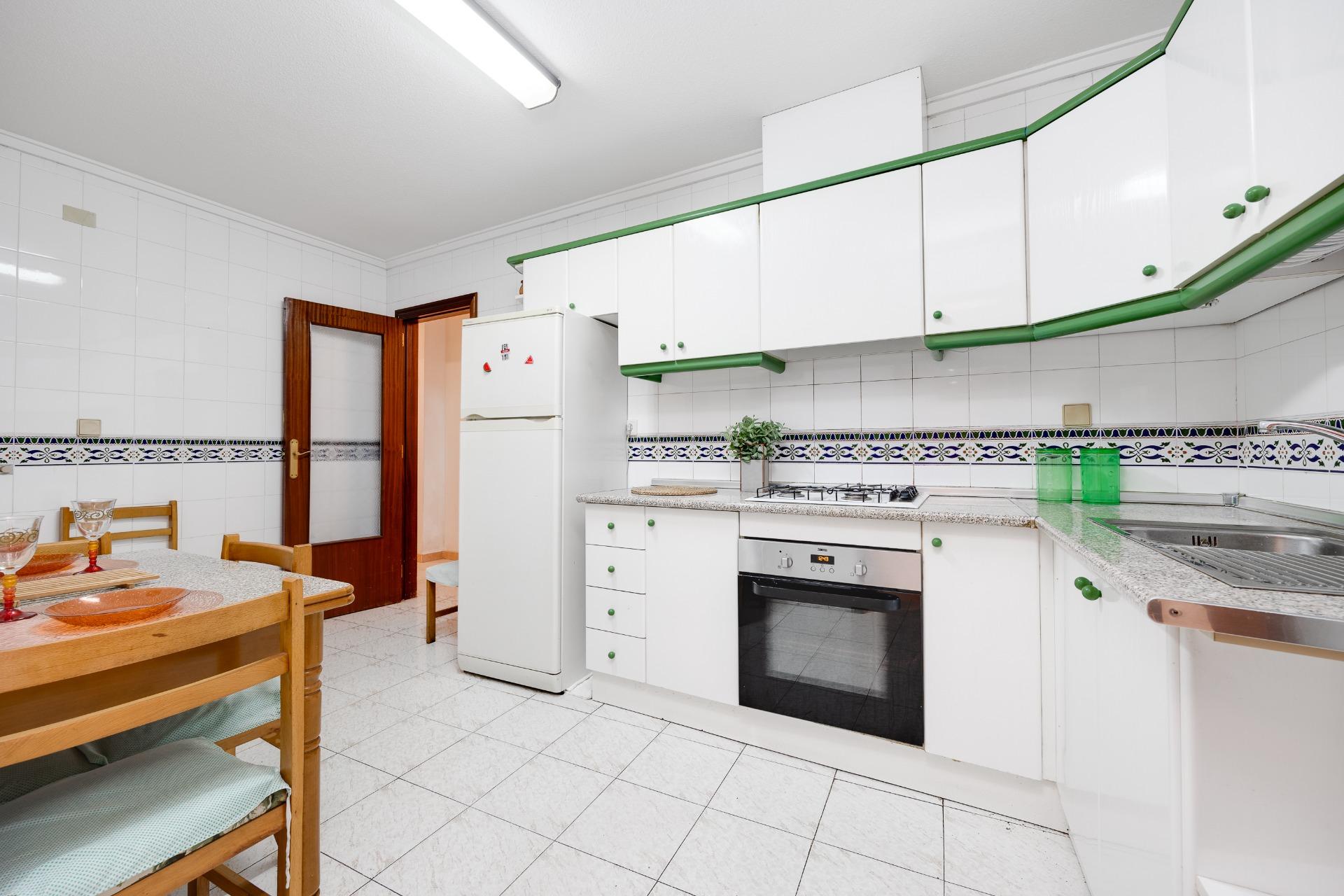 3 Bed, 2 Bath, ApartmentFor Sale, Torrevieja, Alicante 3 Bed, 2 Bath, ApartmentFor Sale, Torrevieja, Alicante