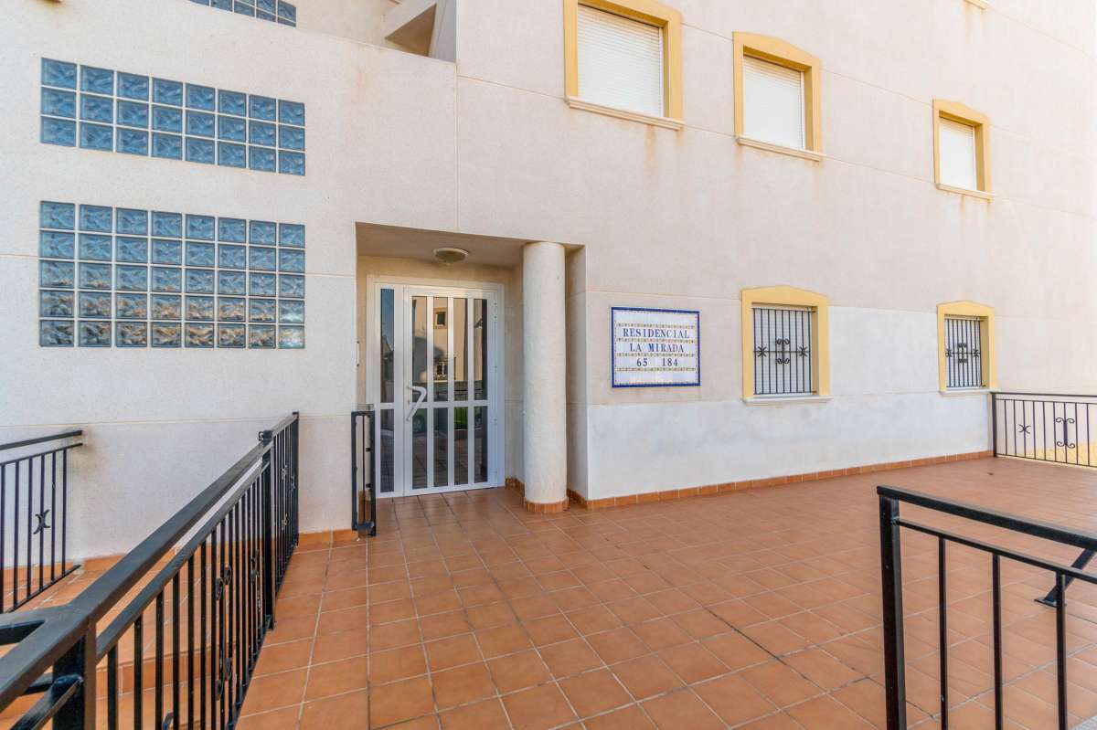 2 Bed, 1 Bath, ApartmentFor Sale, Orihuela Costa, Alicante 2 Bed, 1 Bath, ApartmentFor Sale, Orihuela Costa, Alicante