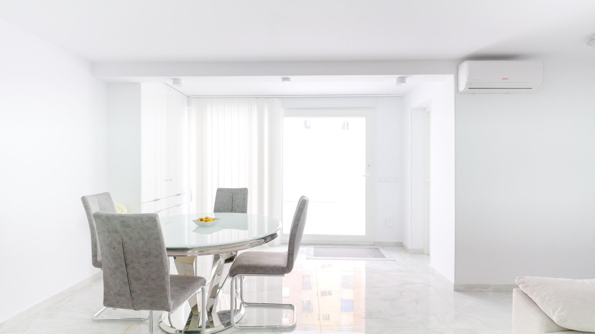 4 Bed, 3 Bath, HouseFor Sale, Torrevieja, Alicante 4 Bed, 3 Bath, HouseFor Sale, Torrevieja, Alicante