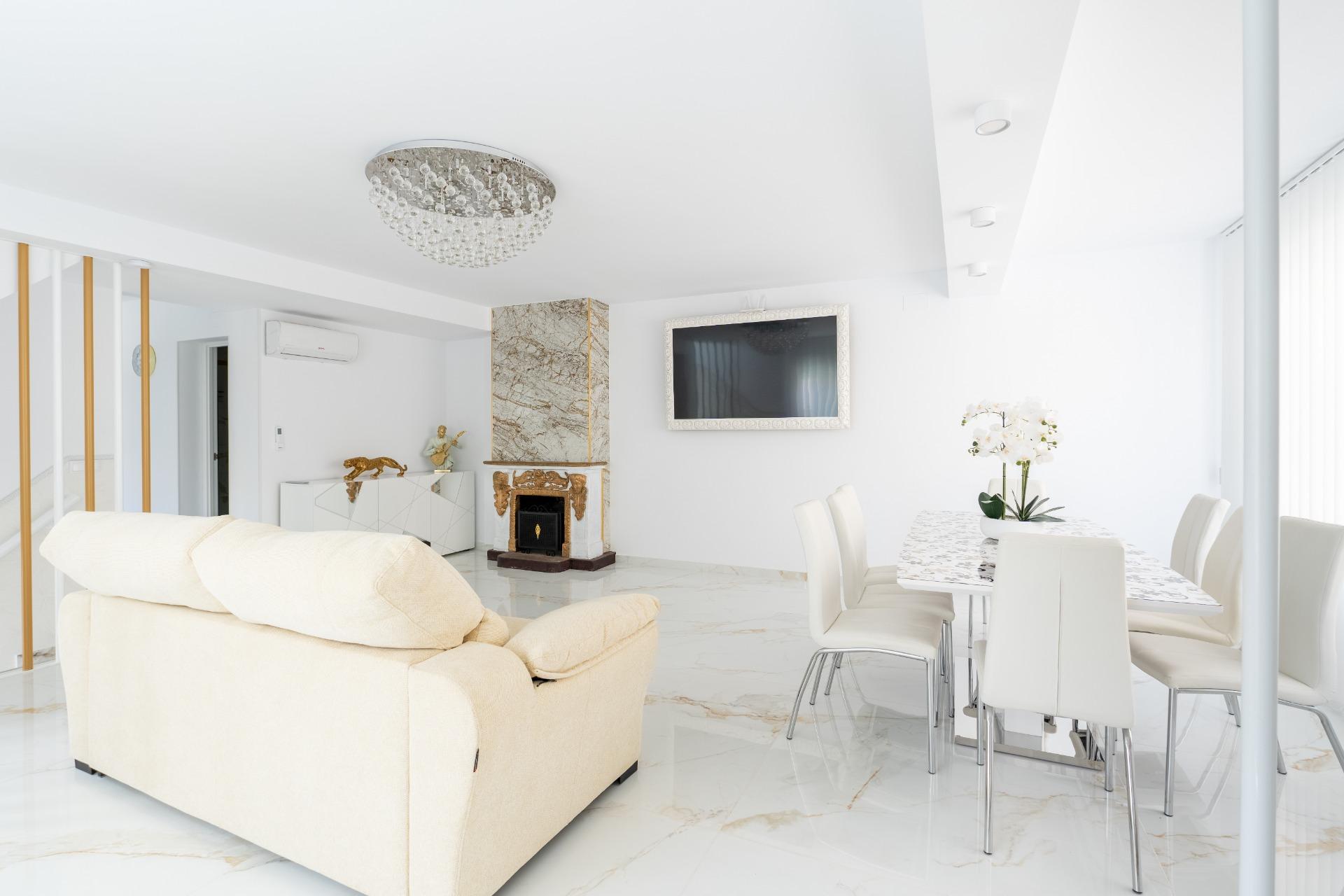 4 Bed, 3 Bath, HouseFor Sale, Torrevieja, Alicante 4 Bed, 3 Bath, HouseFor Sale, Torrevieja, Alicante