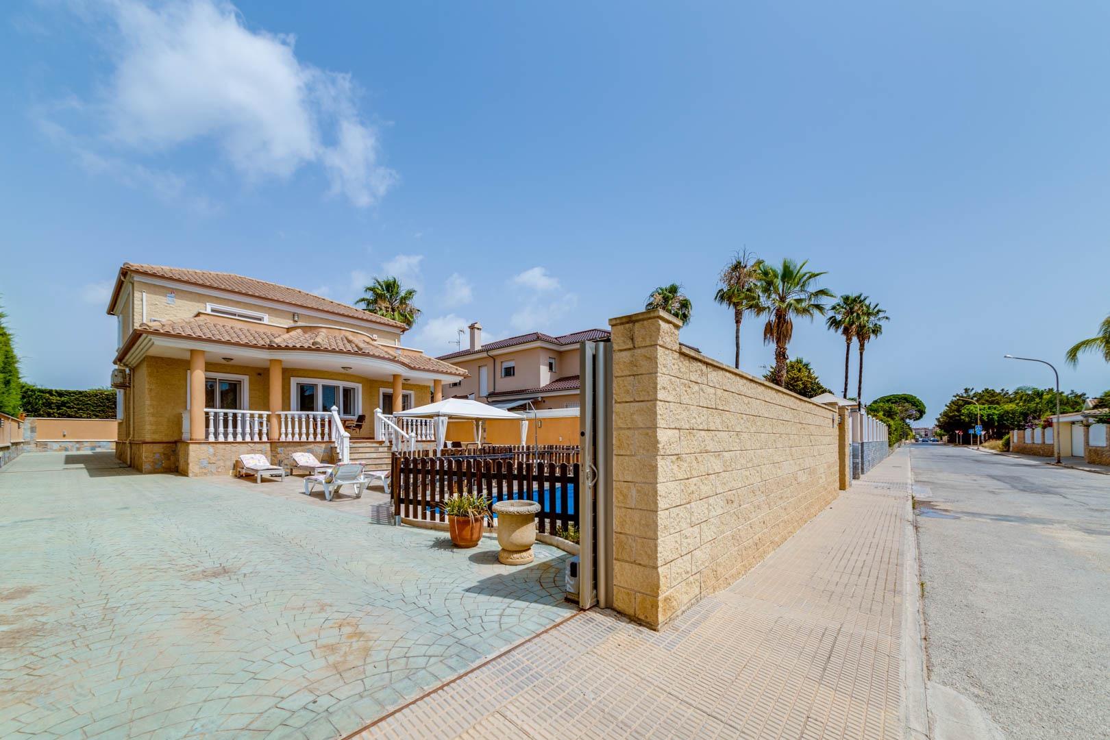 4 Bed, 2 Bath, HouseFor Sale, San Javier, Murcia 4 Bed, 2 Bath, HouseFor Sale, San Javier, Murcia