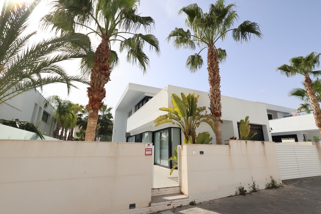 3 Bed, 3 Bath, HouseFor Sale, Ciudad Quesada, Alicante 3 Bed, 3 Bath, HouseFor Sale, Ciudad Quesada, Alicante