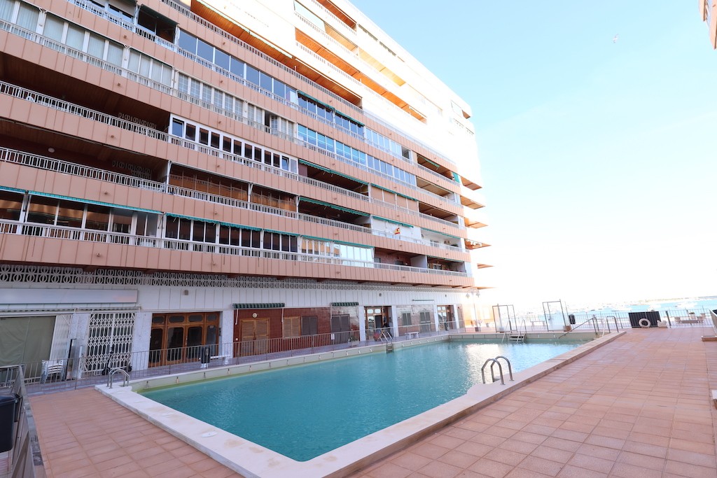 3 Bed, 2 Bath, ApartmentFor Sale, Torrevieja, Alicante 3 Bed, 2 Bath, ApartmentFor Sale, Torrevieja, Alicante