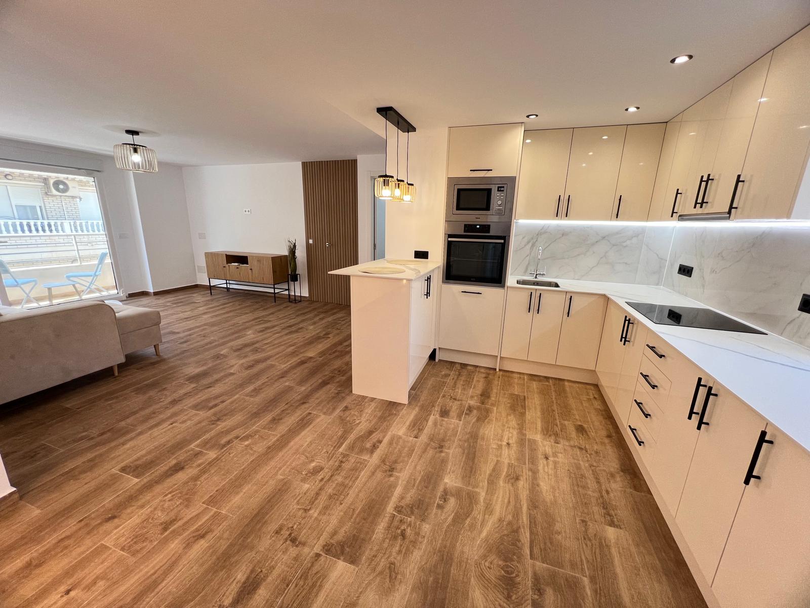 3 Bed, 2 Bath, ApartmentFor Sale, Torrevieja, Alicante 3 Bed, 2 Bath, ApartmentFor Sale, Torrevieja, Alicante
