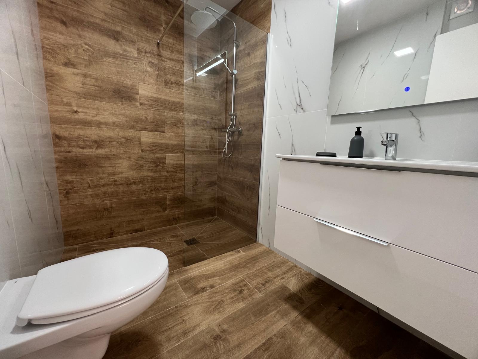 3 Bed, 2 Bath, ApartmentFor Sale, Torrevieja, Alicante 3 Bed, 2 Bath, ApartmentFor Sale, Torrevieja, Alicante