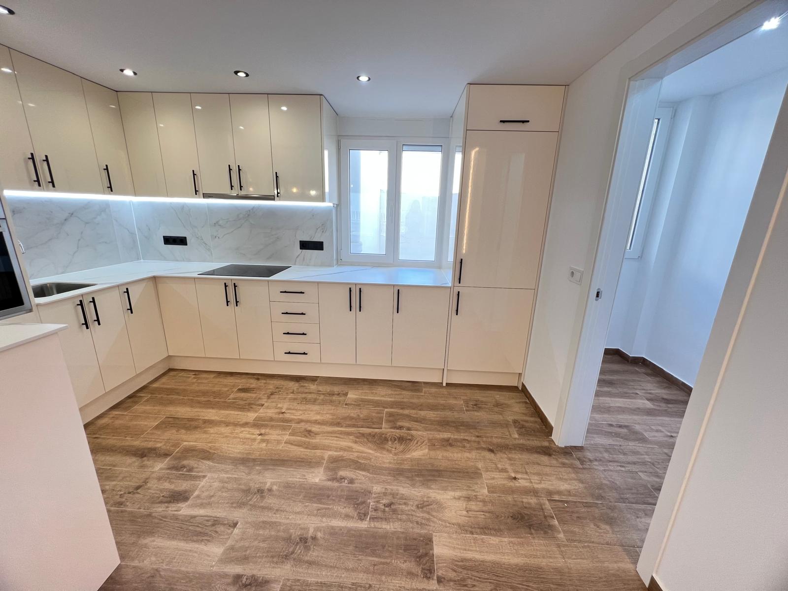 3 Bed, 2 Bath, ApartmentFor Sale, Torrevieja, Alicante 3 Bed, 2 Bath, ApartmentFor Sale, Torrevieja, Alicante