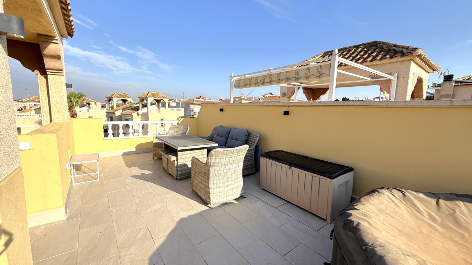 2 Bed, 2 Bath, HouseFor Sale, Torrevieja, Alicante 2 Bed, 2 Bath, HouseFor Sale, Torrevieja, Alicante